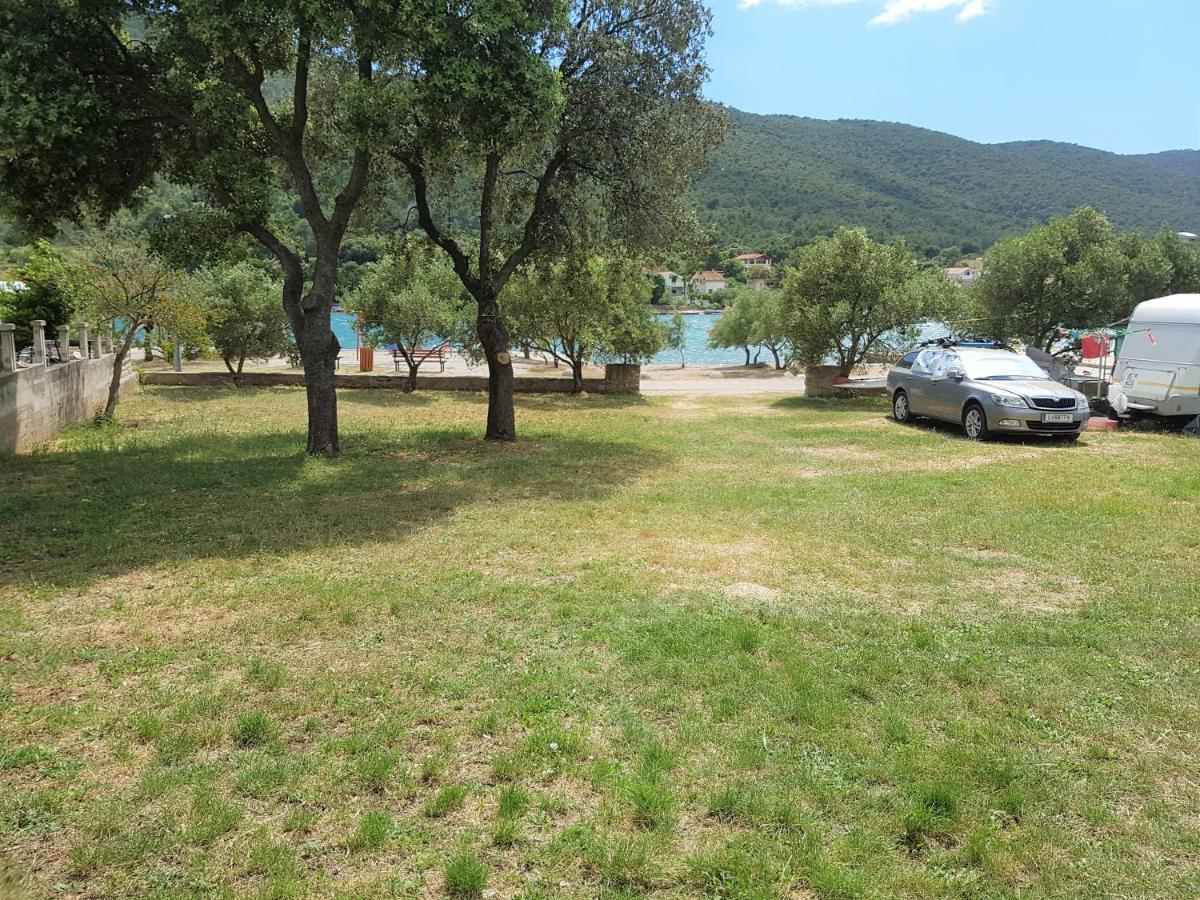 Auto Camp On The Beach - Grebaštica Buitenkant foto