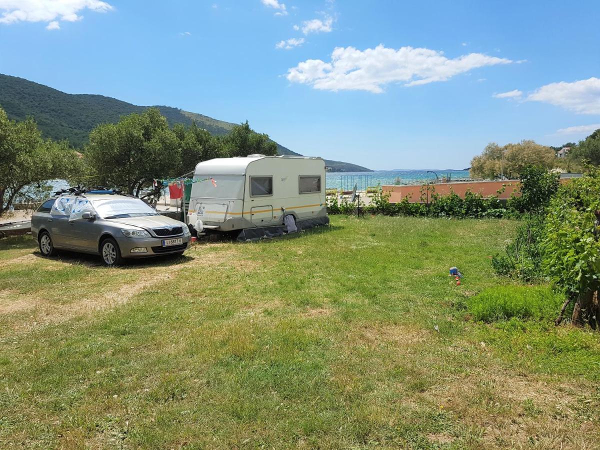 Auto Camp On The Beach - Grebaštica Buitenkant foto