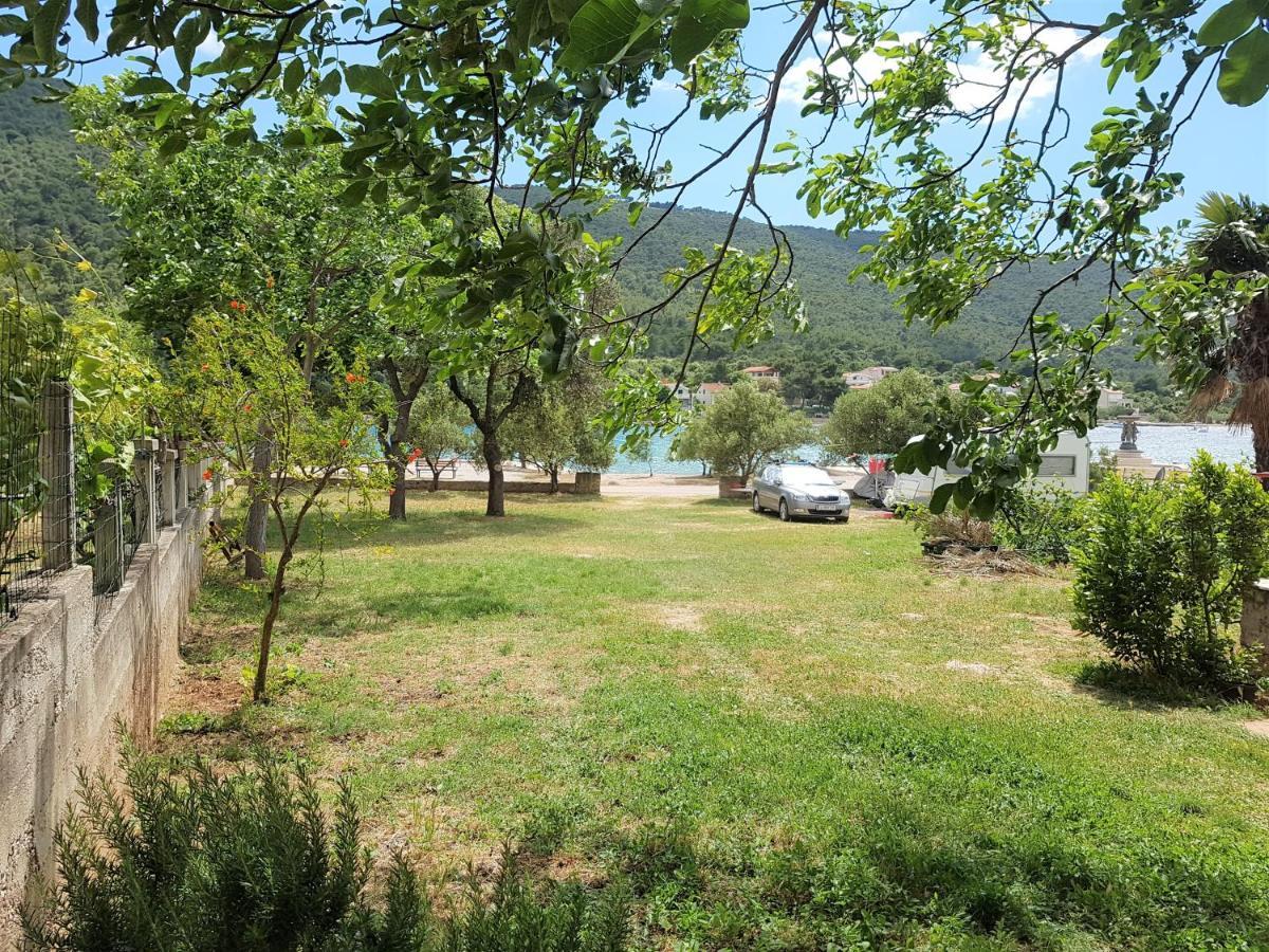 Auto Camp On The Beach - Grebaštica Buitenkant foto