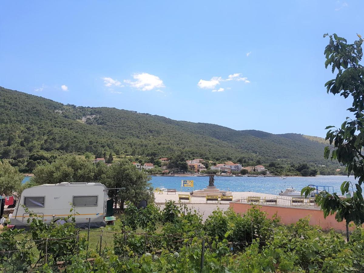 Auto Camp On The Beach - Grebaštica Buitenkant foto